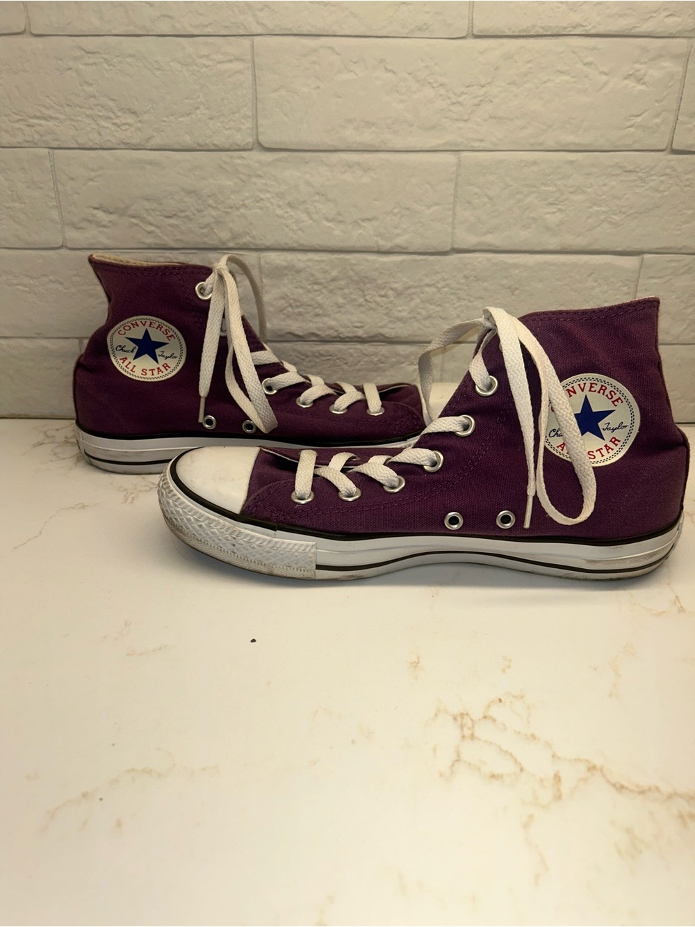 Converse Chuck Taylor All Star High Mens 6/W8 Purple Athletic Shoes Sneakers EUC